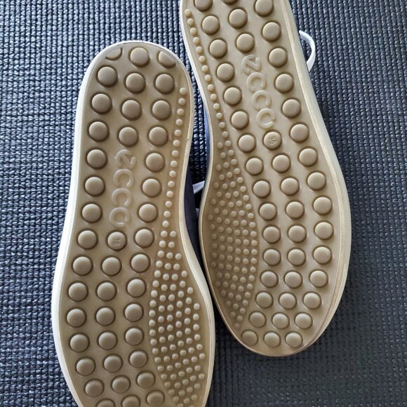ECCO women's soft 7 sneaker | us 5 | blue suede - Picture 4 of 6